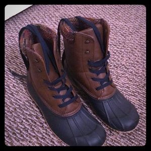 Sugar snow boots NEW!!!!